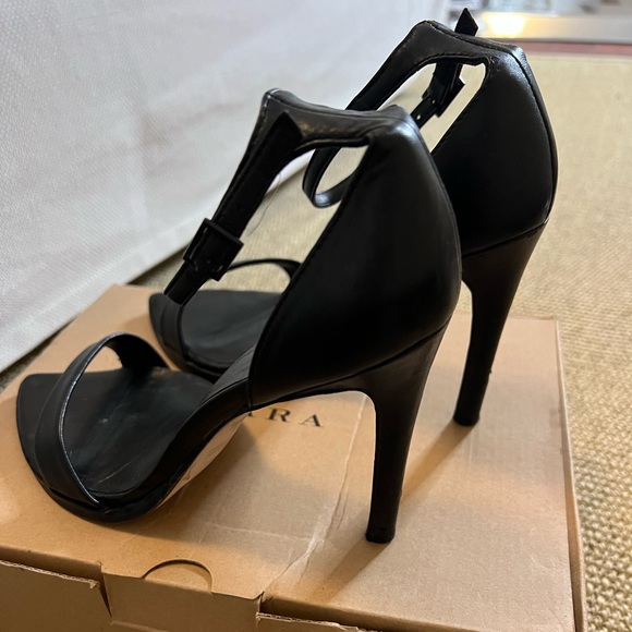 ZARA BLACK STRAPY HEEL SIZE 37 - Picture 3 of 4
